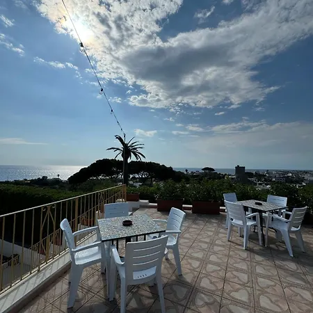 Chiena Forio ベッド・アンド・ブレックファスト