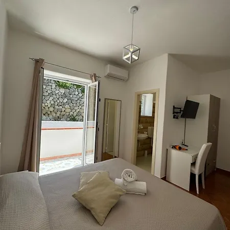 Chiena Forio 3* Forio di Ischia