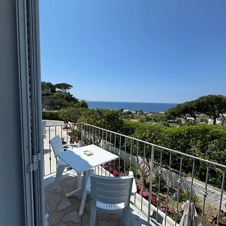 Chiena Forio ベッド・アンド・ブレックファスト