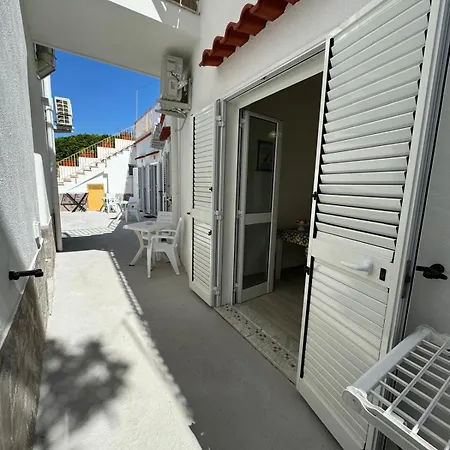 ベッド・アンド・ブレックファスト Chiena Forio