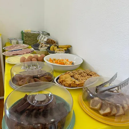 ベッド・アンド・ブレックファスト Chiena Forio 3*