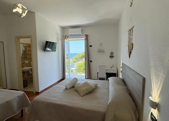 Chiena Forio 3* Forio di Ischia