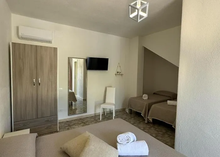 Chiena Forio Bed and Breakfast 3*