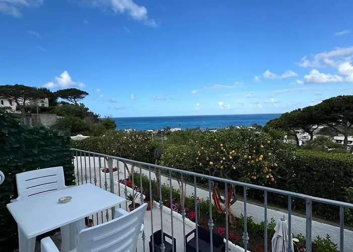 Chiena Forio Bed and Breakfast 3*