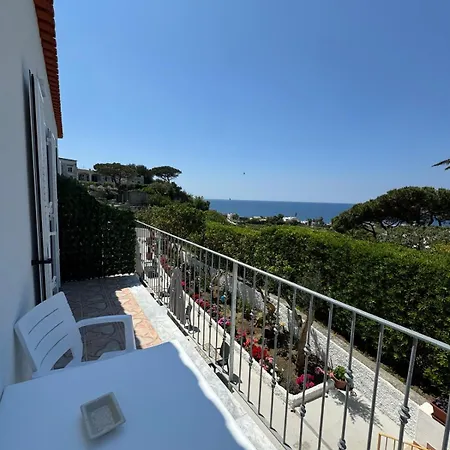 Chiena Forio Bed & Breakfast